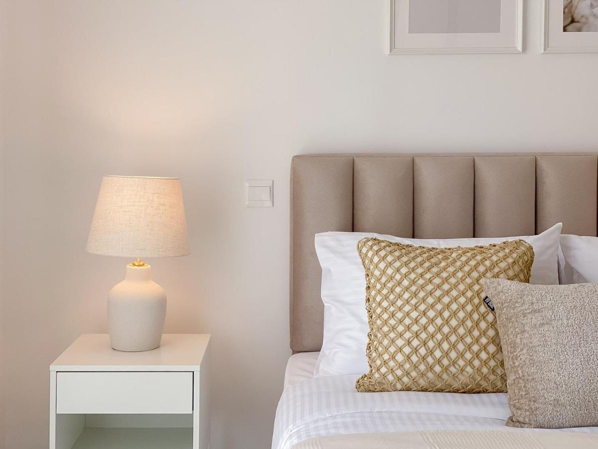 파포스 Phaedrus Living: Seaview Luxury Flat Limnaria 134 아파트 외부 사진