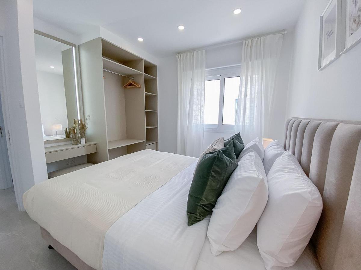 파포스 Phaedrus Living: Seaview Luxury Flat Limnaria 134 아파트 외부 사진