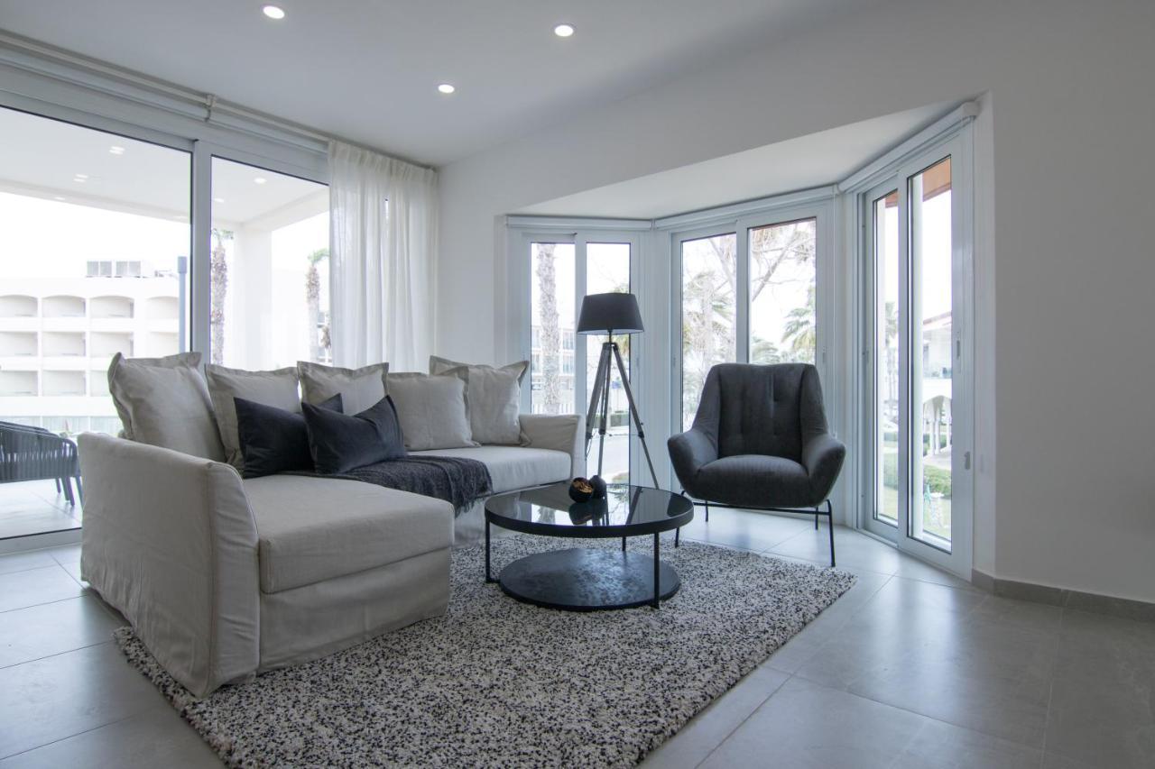 파포스 Phaedrus Living: Seaview Luxury Flat Limnaria 134 아파트 외부 사진